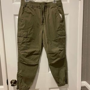 Ralph Lauren Casual Elastic Waist Pants.